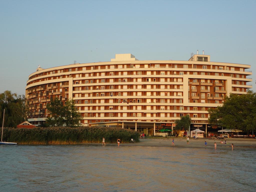Club218 Relax Family Apartman Siófok Exterior foto