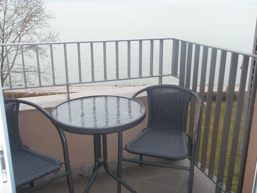 Club218 Relax Family Apartman Siófok Exterior foto